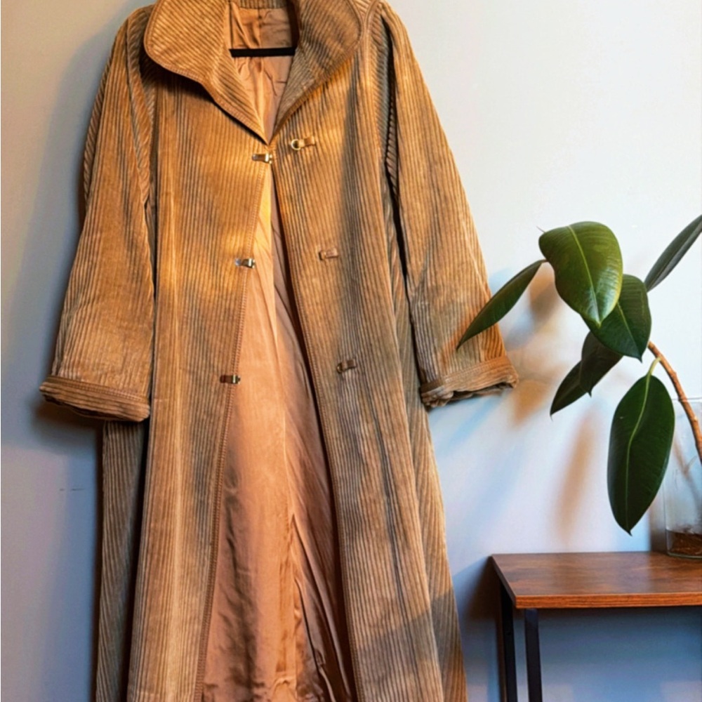 Vintage 1970’s Full Length Tan Corduroy Coat | Equestrian Heritage Outerwear (8)